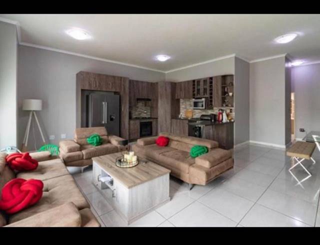 2 BEDROOM TOWNHOUSE FOR SALE IN NORKEM PARK